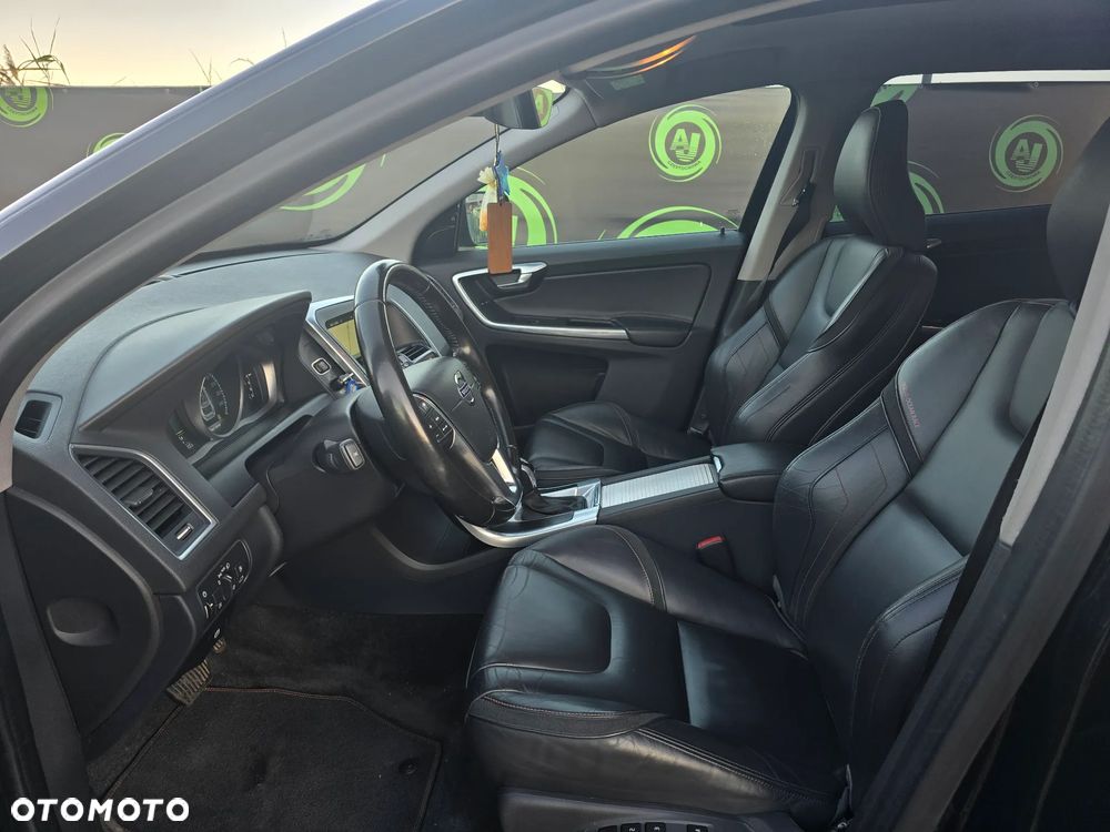 Volvo XC 60 - 22