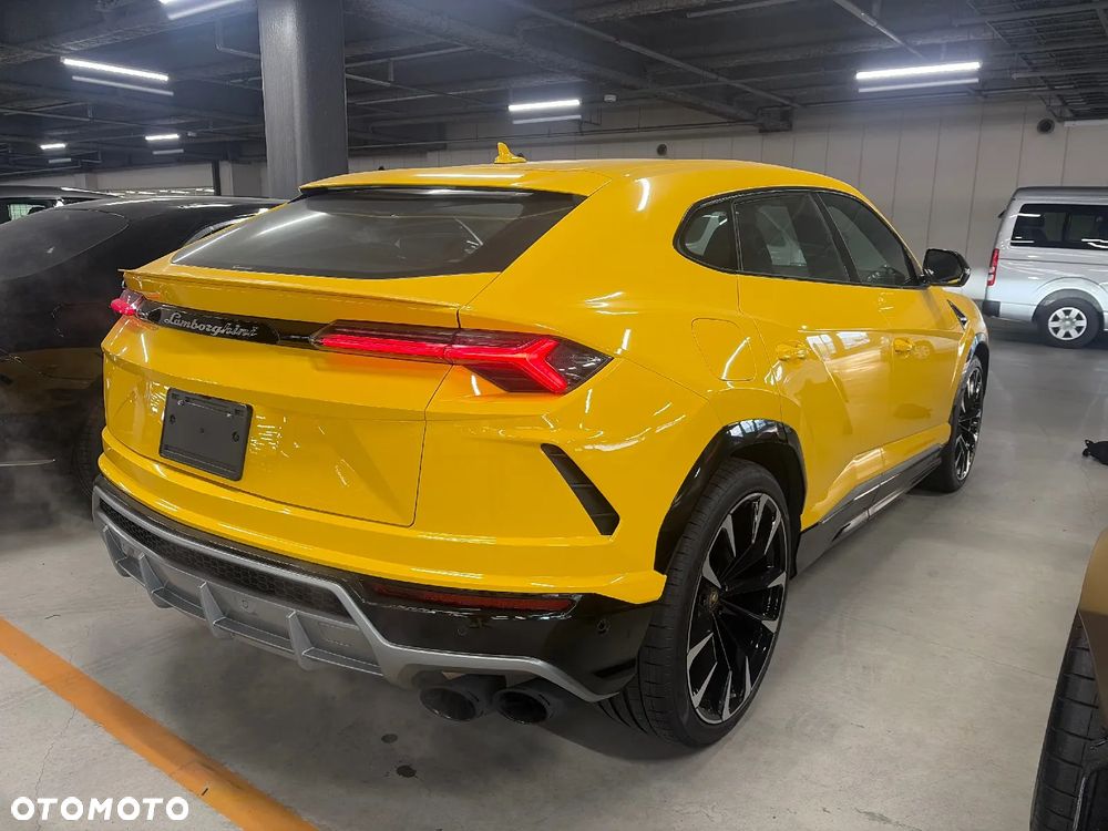 Lamborghini Urus - 4
