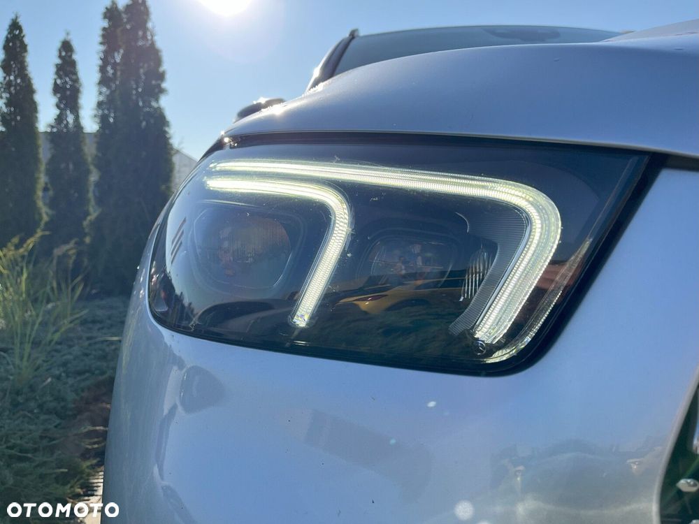 Mercedes-Benz GLE - 40