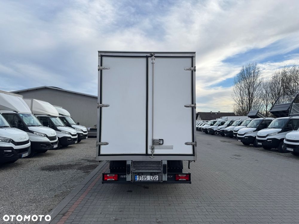 Iveco DAILY 35C18 50C15 50C17 35C14 35C15 35C17 35C18 70C17 72C15 70C18 Chłodnia Mroźnia carrier xarios 8 euro palet - 6