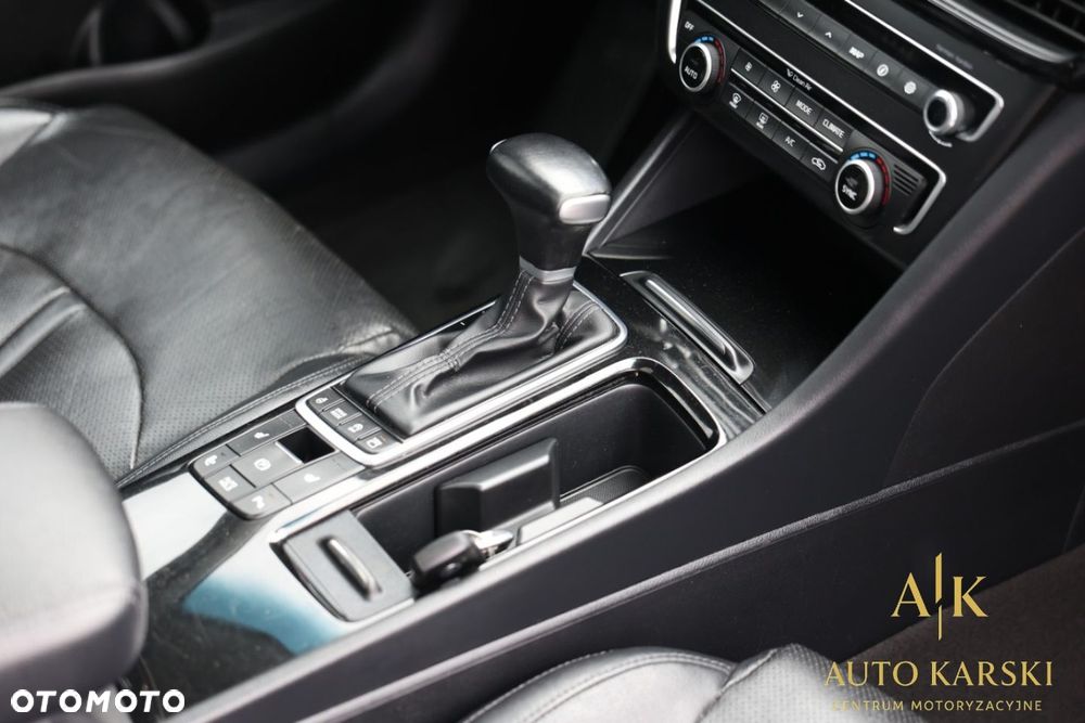 Kia Optima - 27