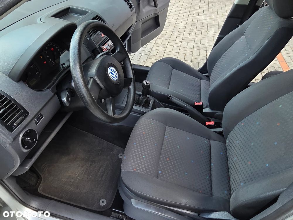 Volkswagen Polo 1.2 Fun - 25