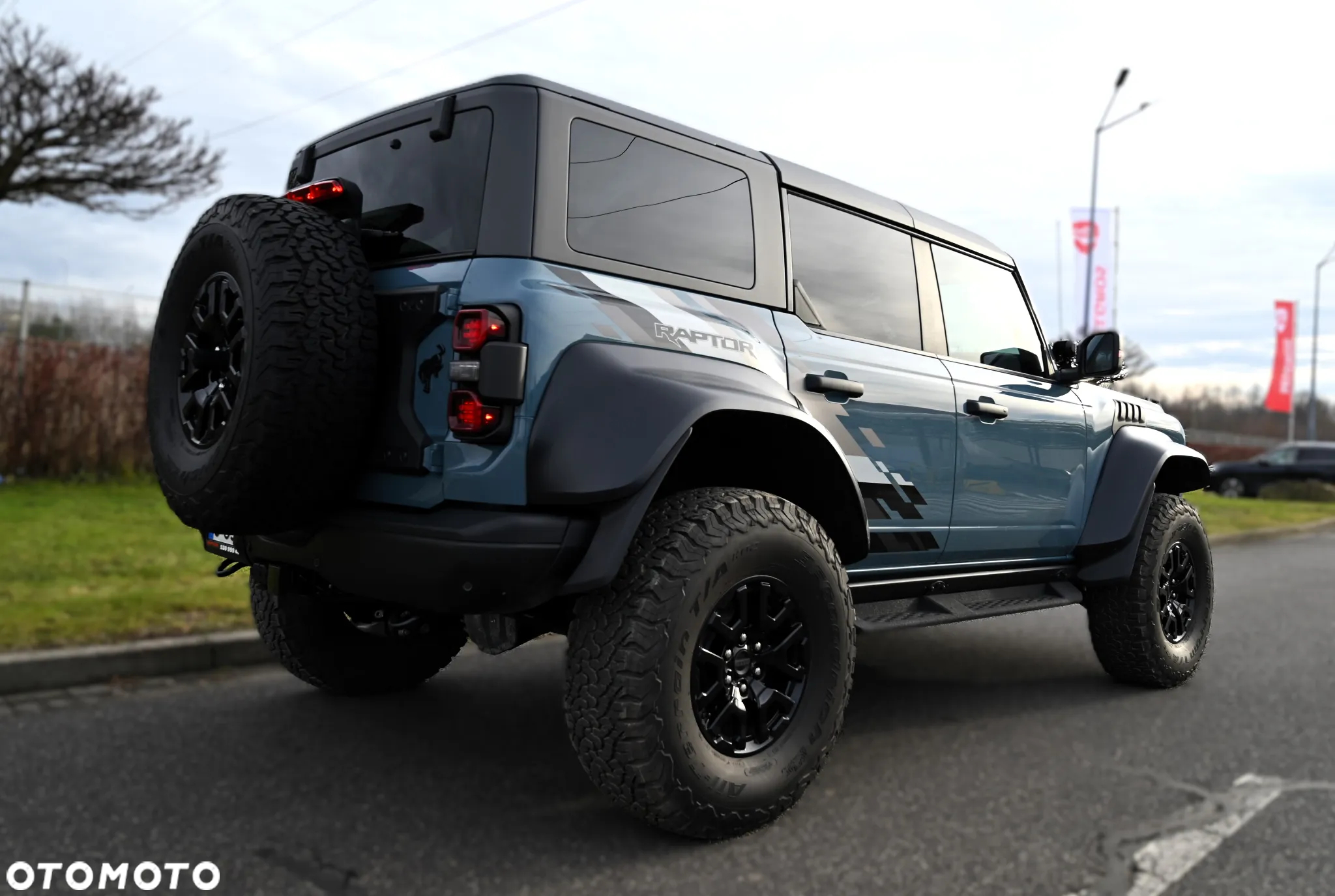 Ford Bronco - 13