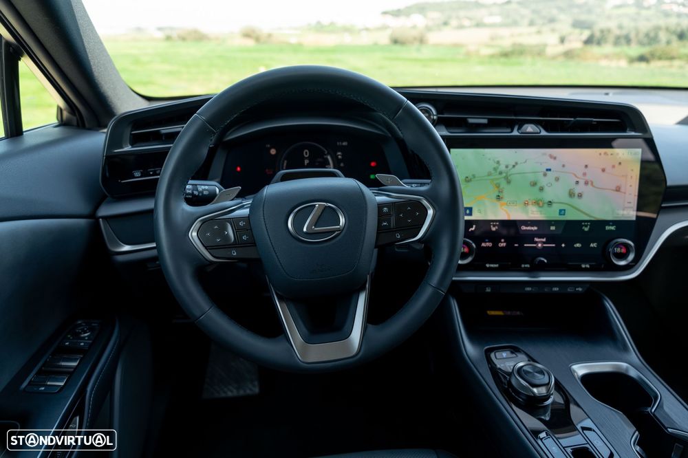 Lexus RZ 300e - 10