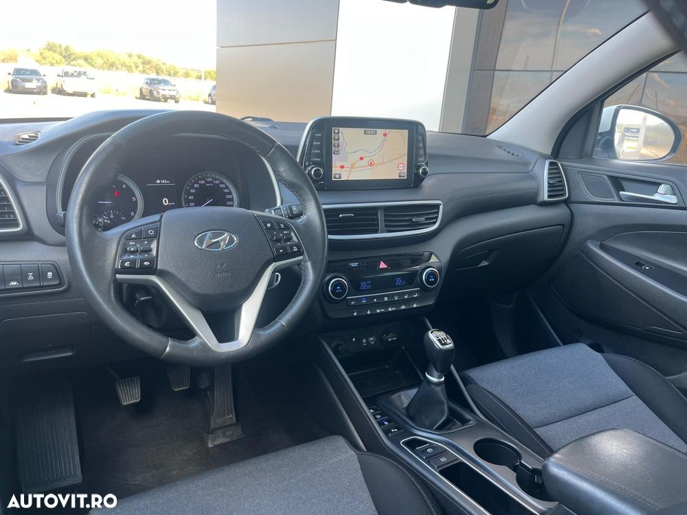 Hyundai Tucson 2.0 CRDI 4WD 6MT Premium - 11