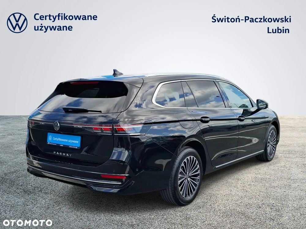 Volkswagen Passat Variant 2.0 TDI SCR DSG Elegance - 5