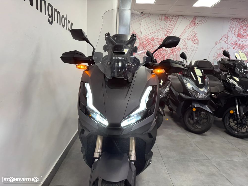 Honda ADV 350 - 4