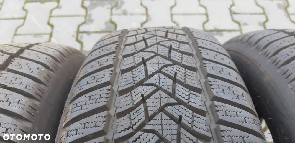 Opony Dunlop 205 60 R16 - 4