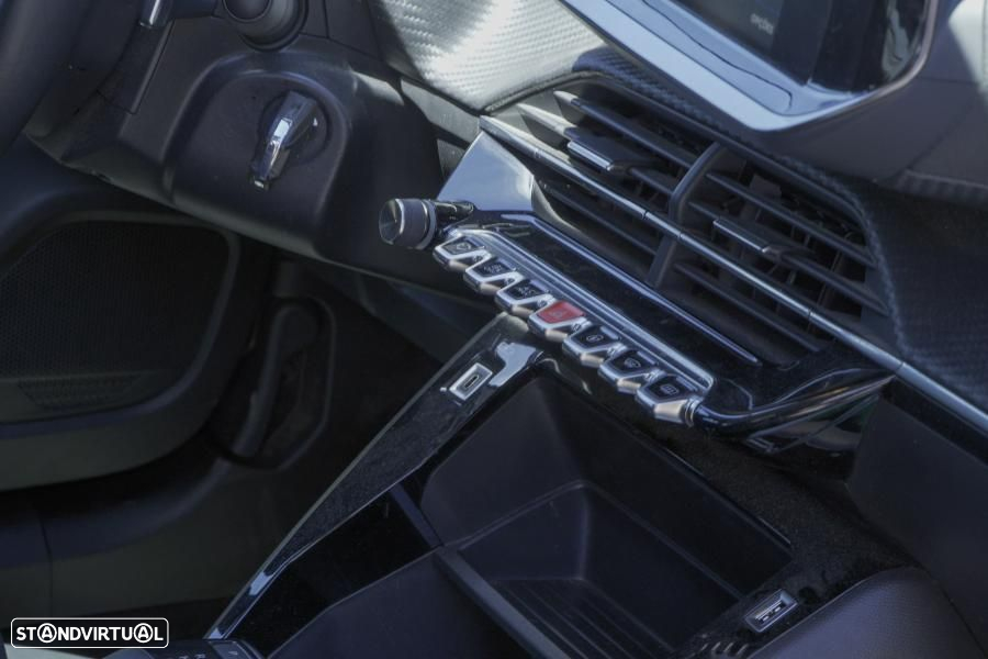 Peugeot 2008 1.2 PureTech Active Pack EAT8 - 12