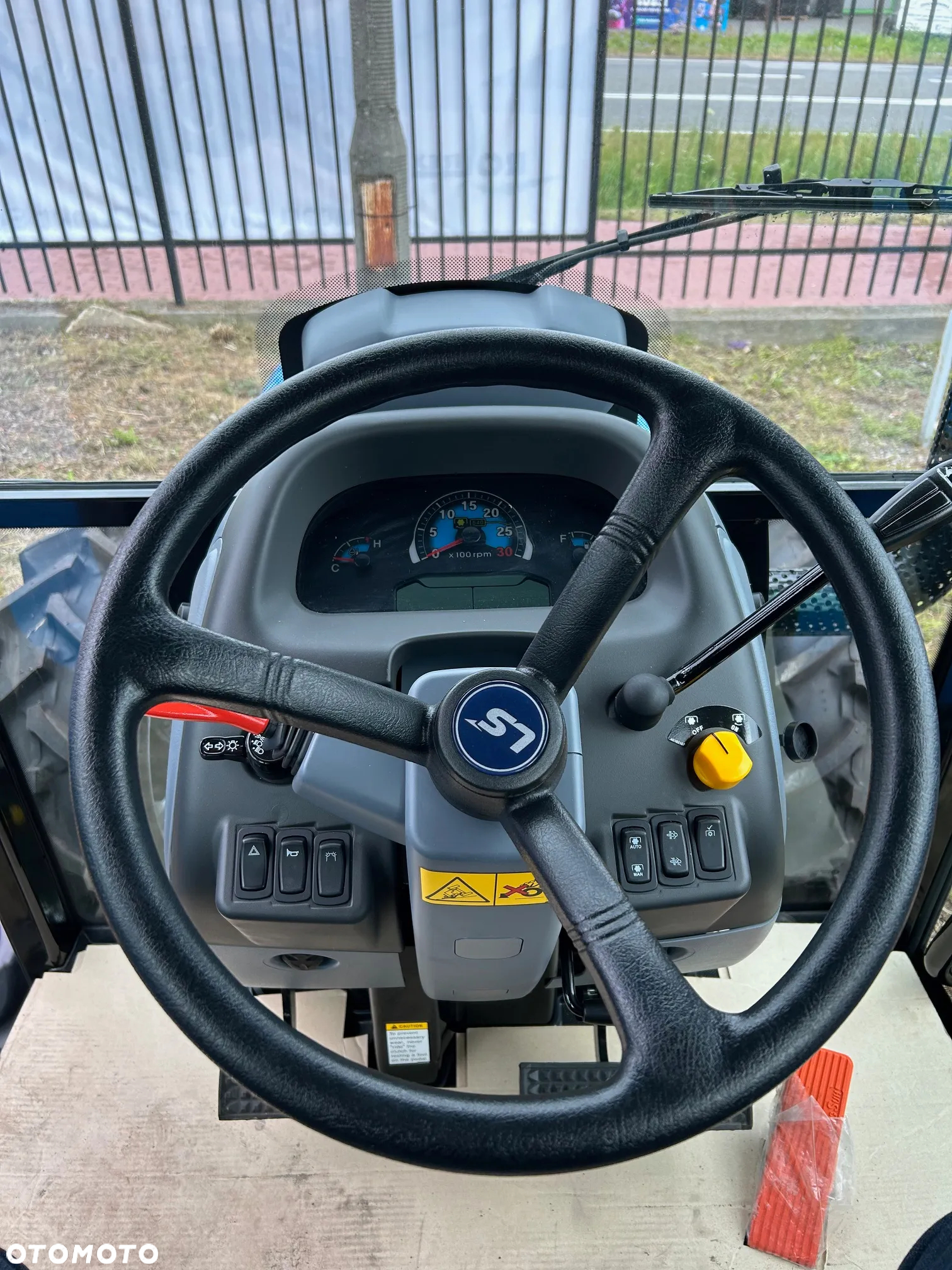 LS Traktor XU6168 PST 4x4 - 6