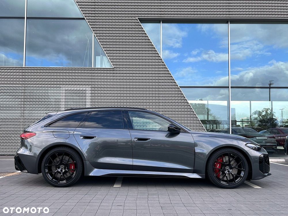 Audi RS5 Avant - 34
