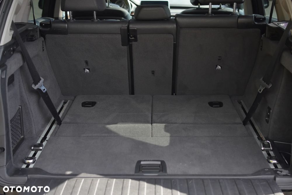 BMW X5 xDrive35i Edition Exclusive - 16