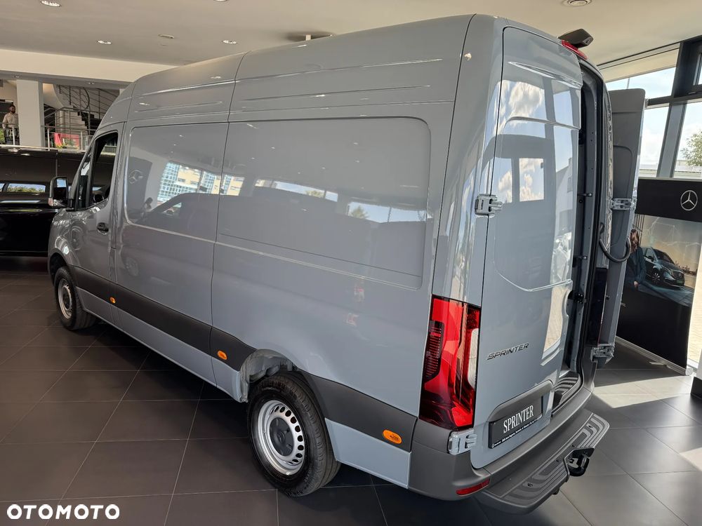 Mercedes-Benz Sprinter 315 Furgon Standard - 12