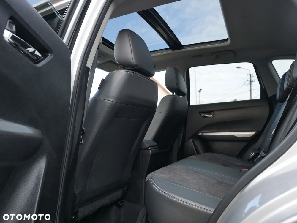 Suzuki Vitara 1.5 Strong Hybrid Elegance Sun 4WD AGS - 25