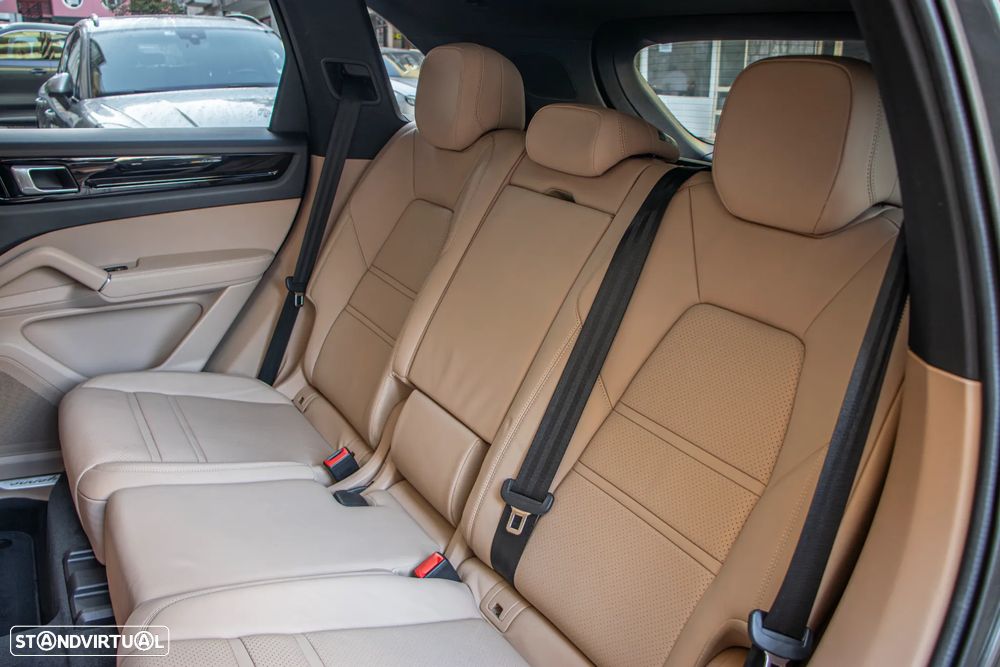 Porsche Cayenne E-Hybrid - 42