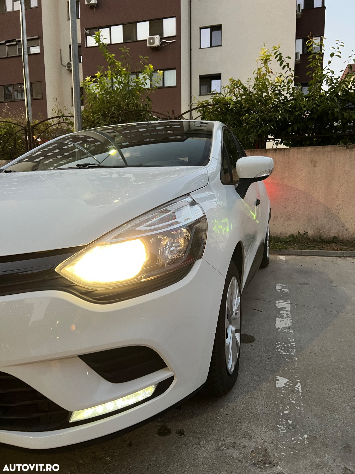 Renault Clio IV dCi Energy Life - 5
