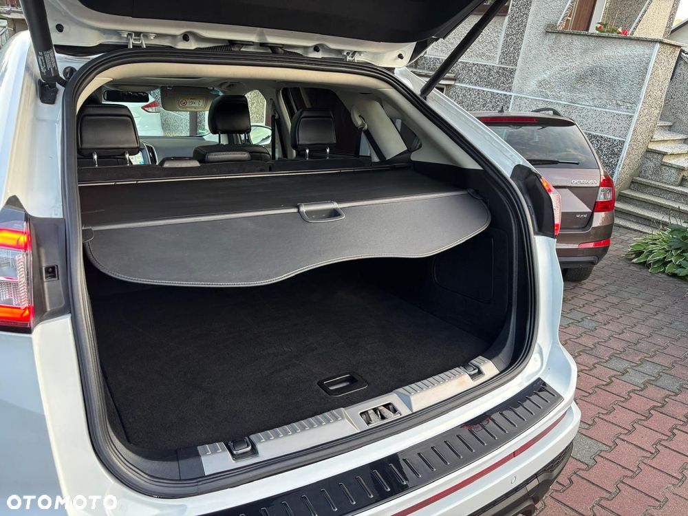 Ford Edge 2.0 TDCi 4x4 ST-LINE - 32