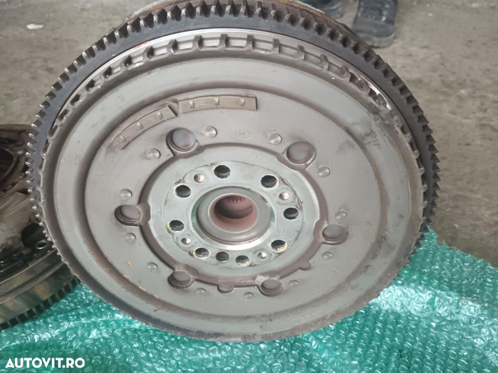 KIT AMBREIAJ CU VOLANTA MASA DUBLA FORD TRANSIT 2.2 EURO 5 TRACTIUNE FATA BK217563BA - 2