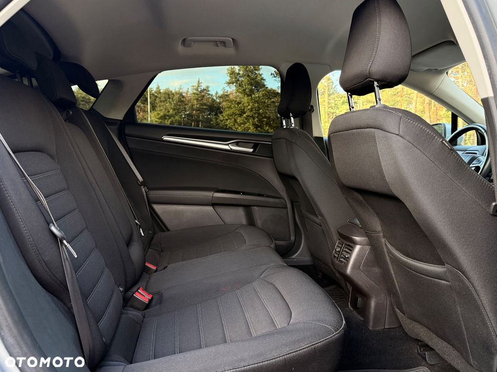 Ford Mondeo - 18
