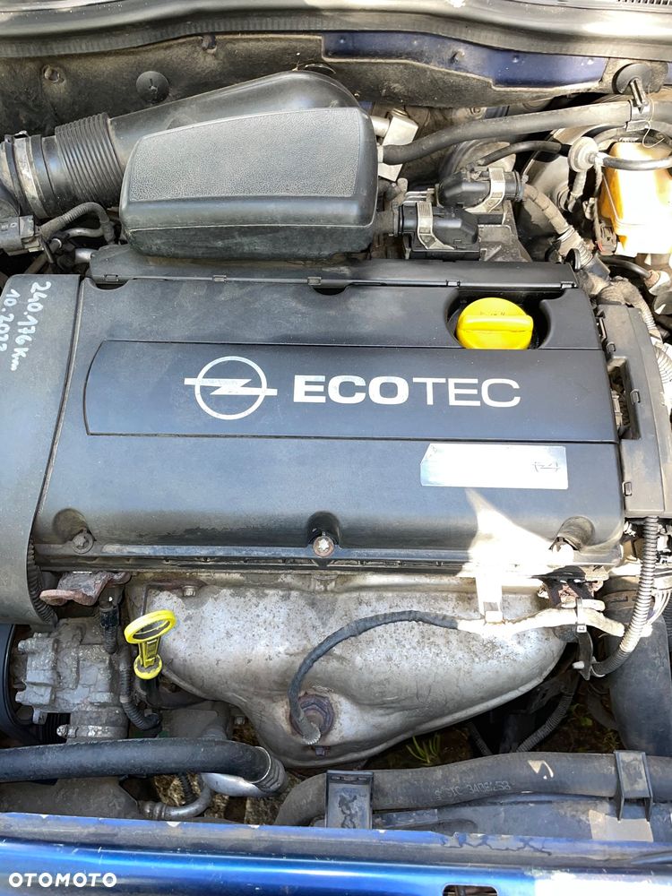 Opel Astra 1.6 Cosmo Easytronic - 10