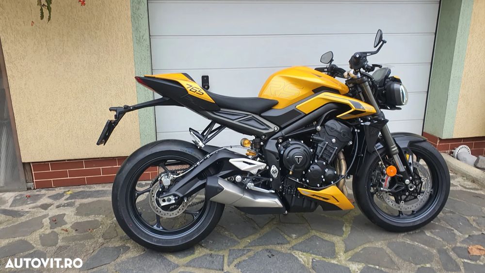 Triumph Street Triple 765RS - 9