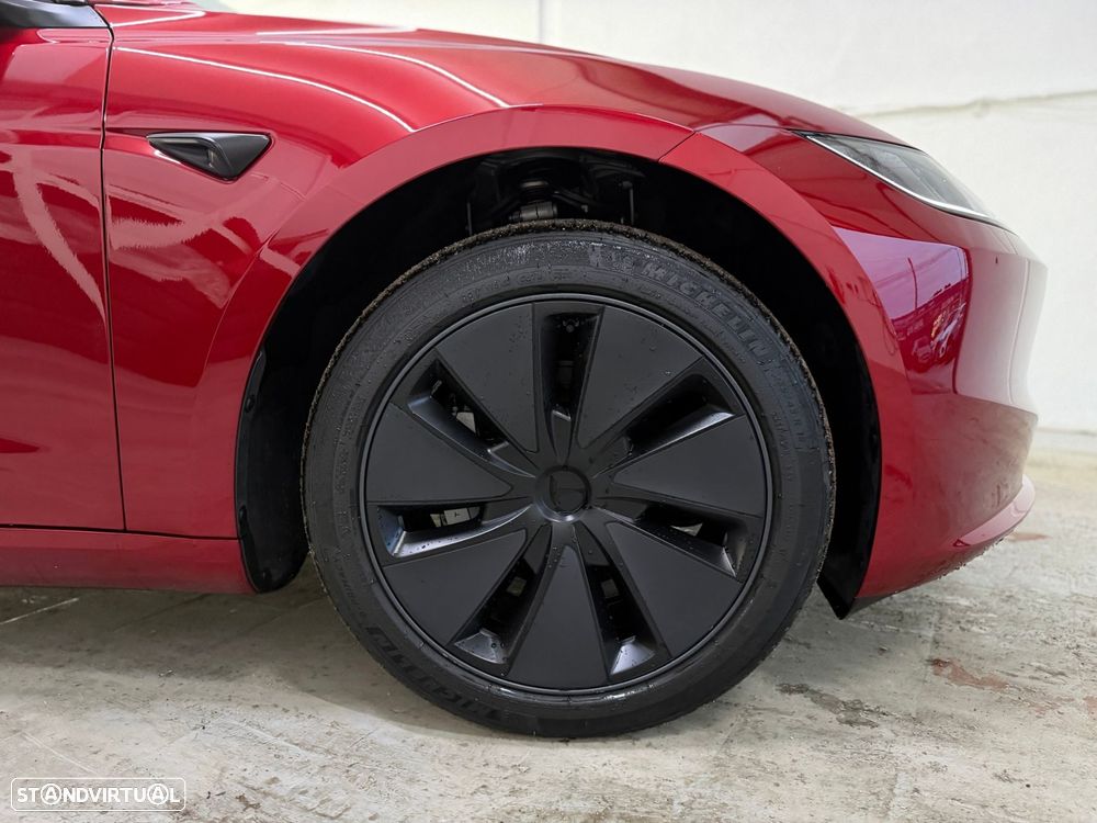 Tesla Model 3 Long Range Tração Traseira - 31