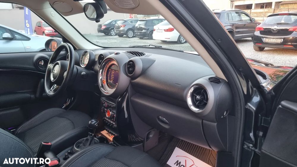 Mini Countryman Cooper D ALL4 AT - 17