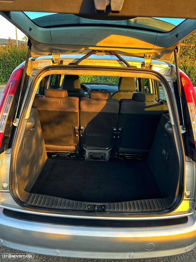 Ford C-Max 1.6 TDCi Titanium - 10