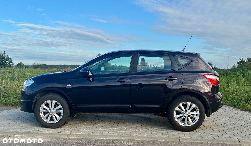 Nissan Qashqai 2.0 lounge - 2