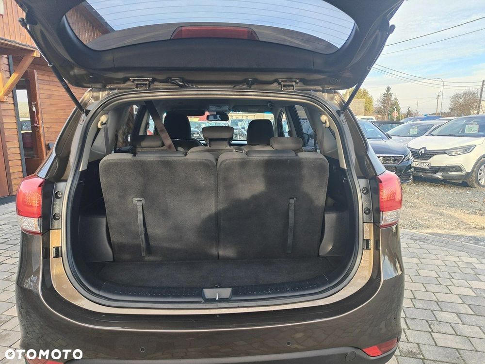 Kia Carens - 30
