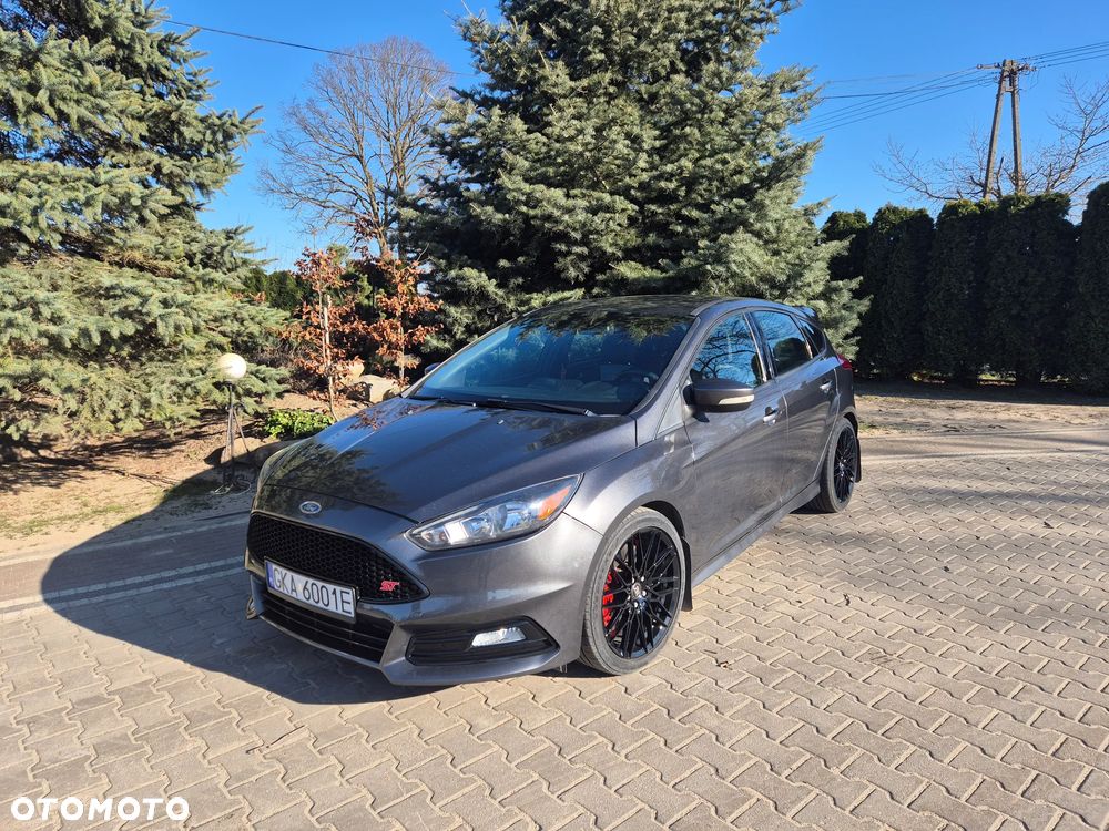 Ford Focus ST - 1
