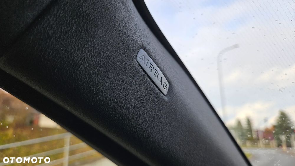 Jaguar F-Pace 2.0 i4D RWD Pure - 33