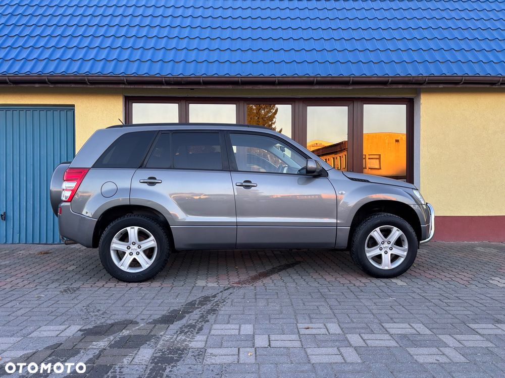 Suzuki Grand Vitara 2.0 Comfort - 5