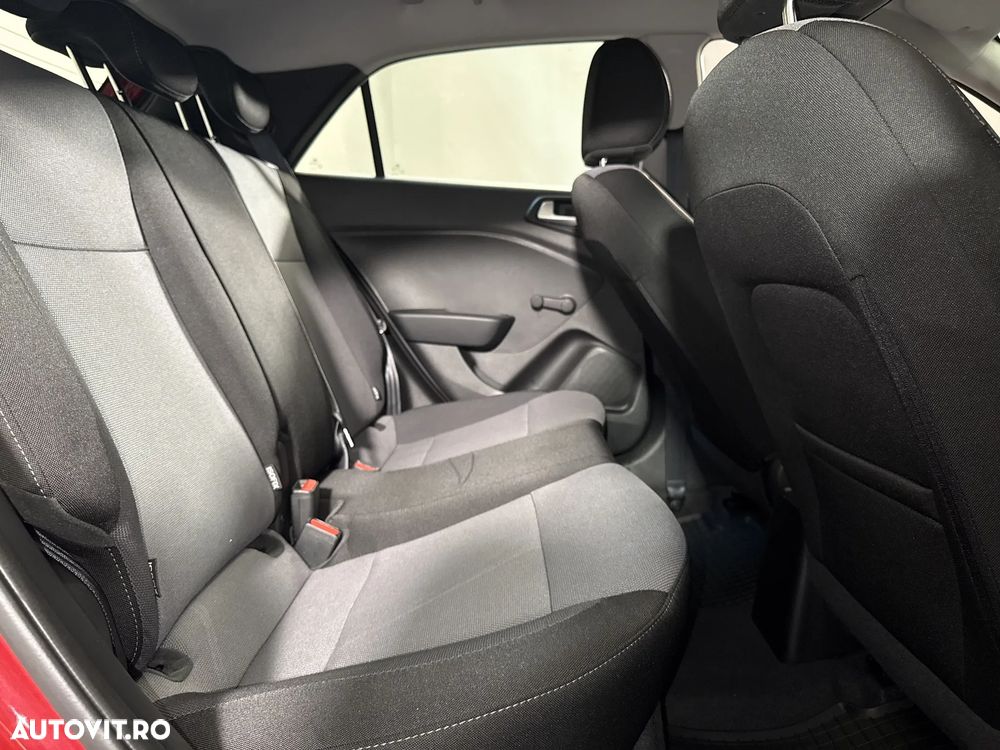 Hyundai i20 - 13