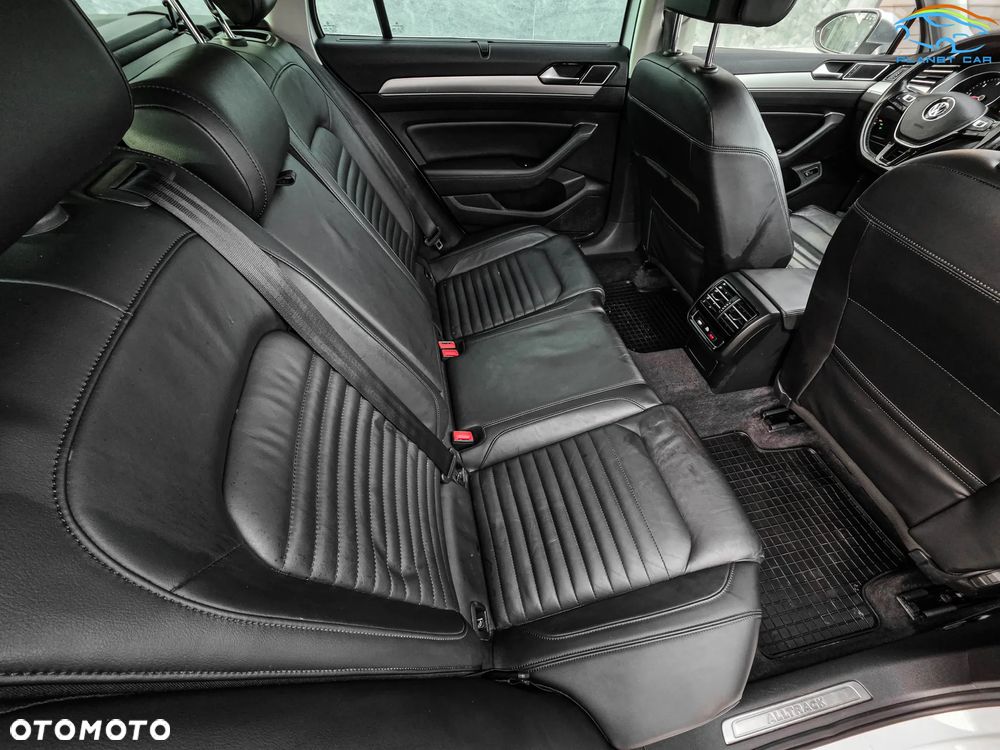 Volkswagen Passat Alltrack - 18