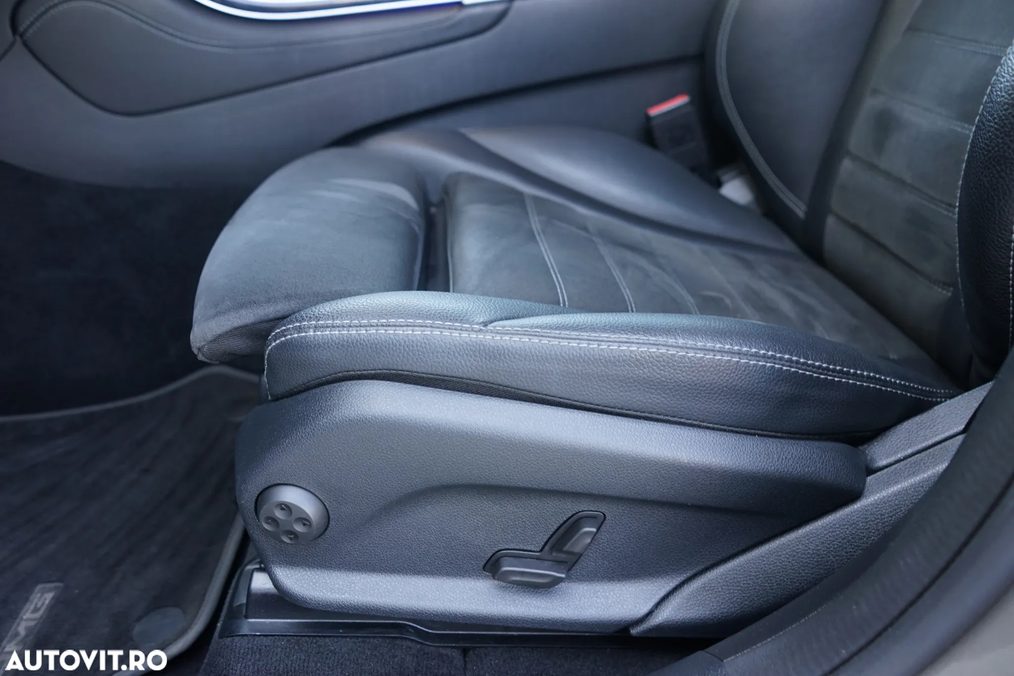 Mercedes-Benz GLC 200 d 4MATIC - 12