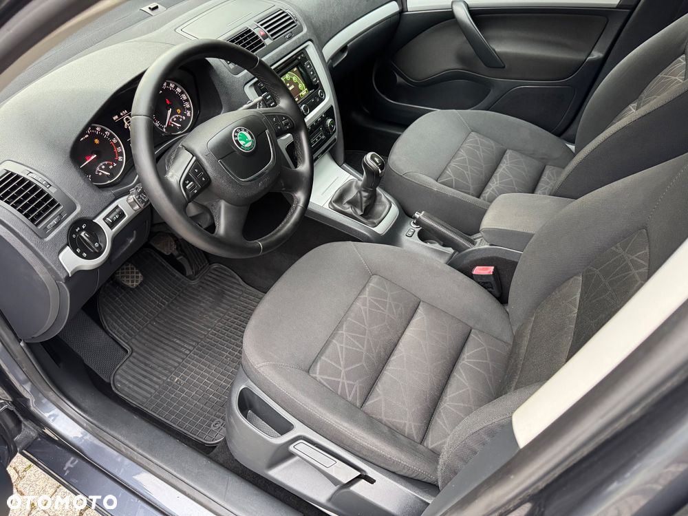 Skoda Octavia 2.0 TDI DPF FAMILY - 8