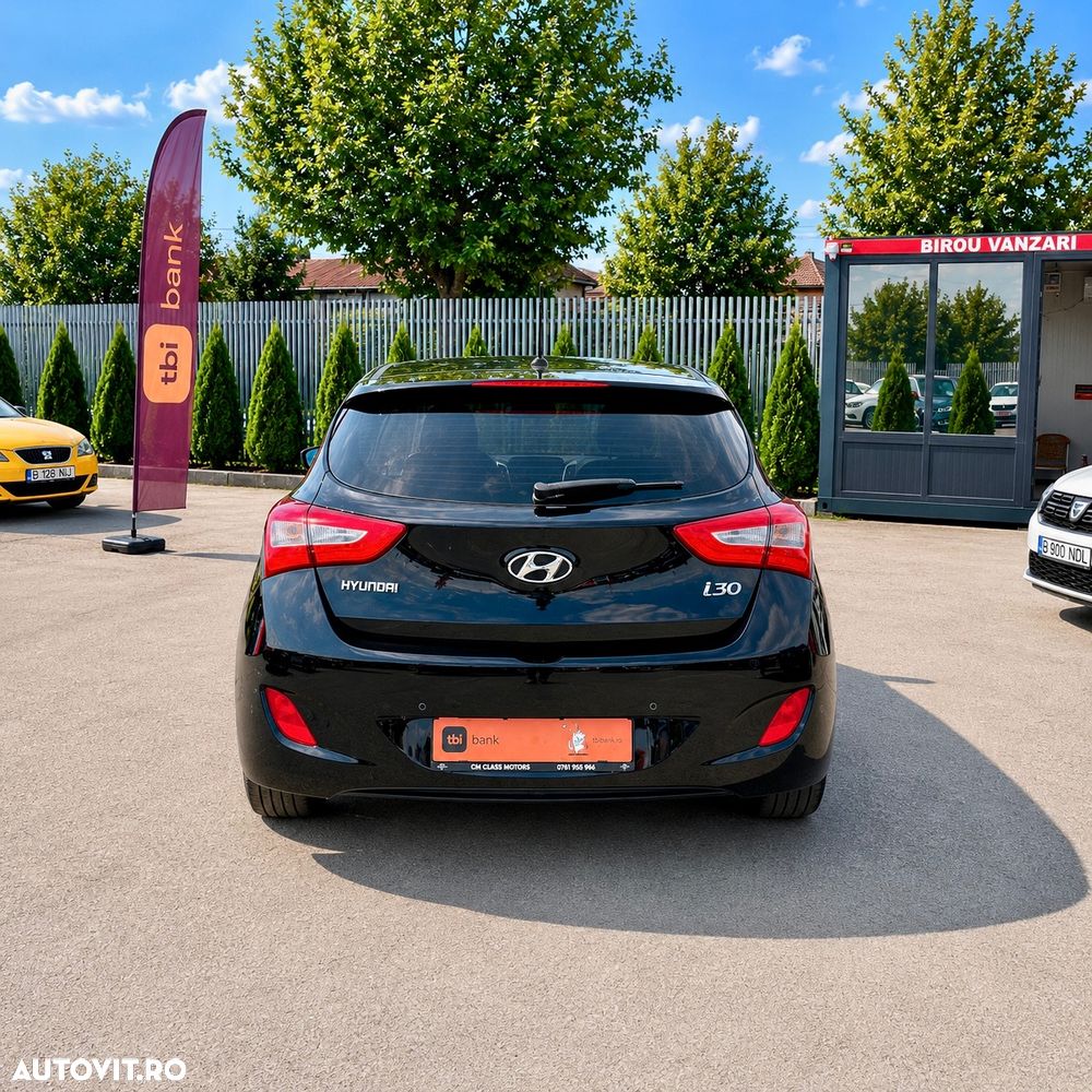 HYUNDAI i30 2015 — imagine 8