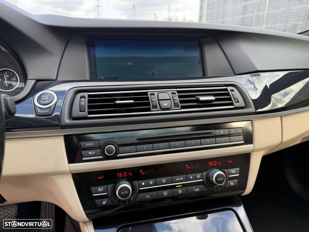 BMW 550 i Pack M Auto - 15