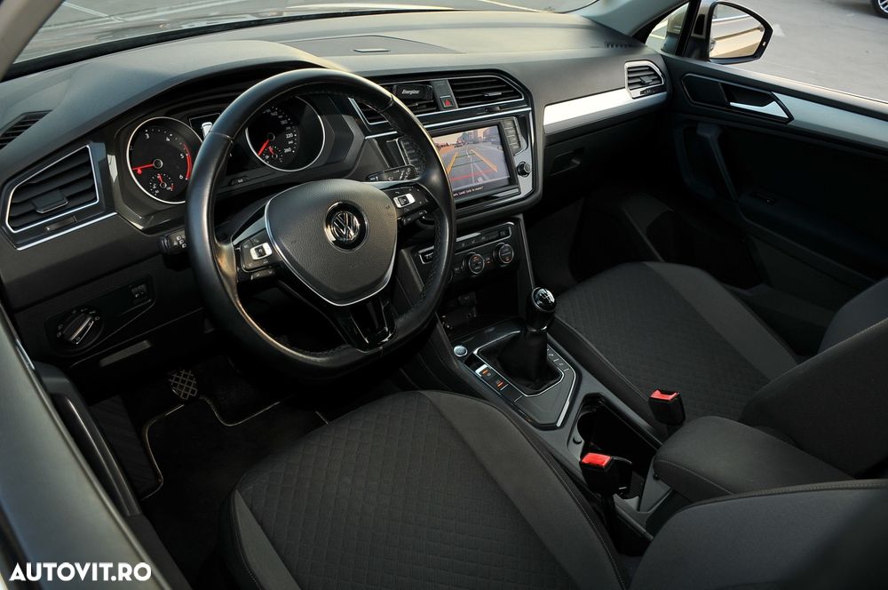 Volkswagen Tiguan 2.0 TDI DPF Comfortline - 14