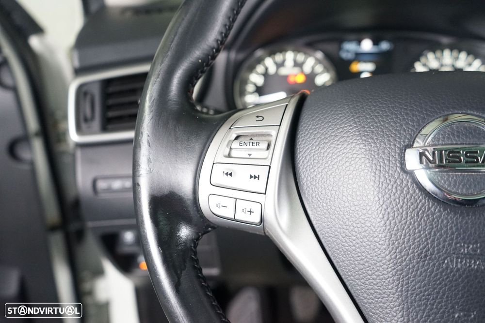 Nissan Qashqai 1.2 DIG-T N-Connecta - 23