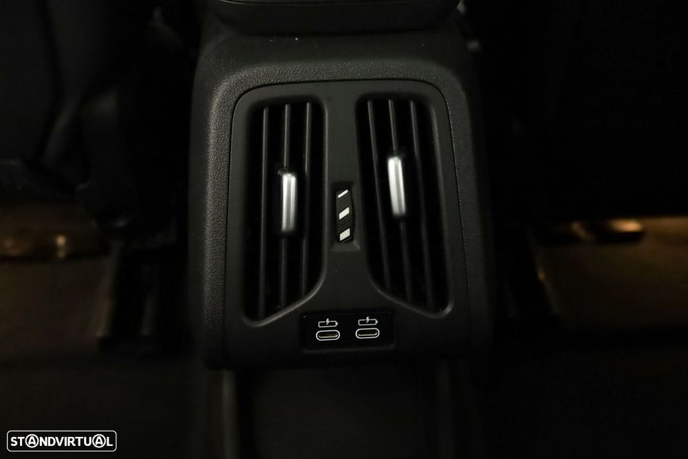 BMW X1 xDrive25e - 24