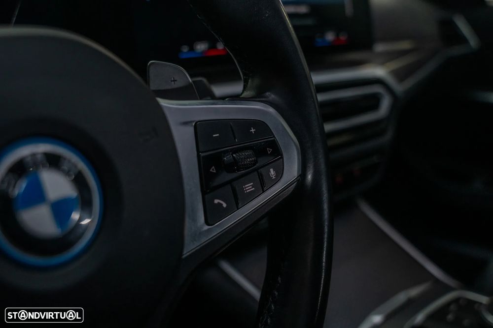 BMW 320 e Pack Desportivo M Auto - 12