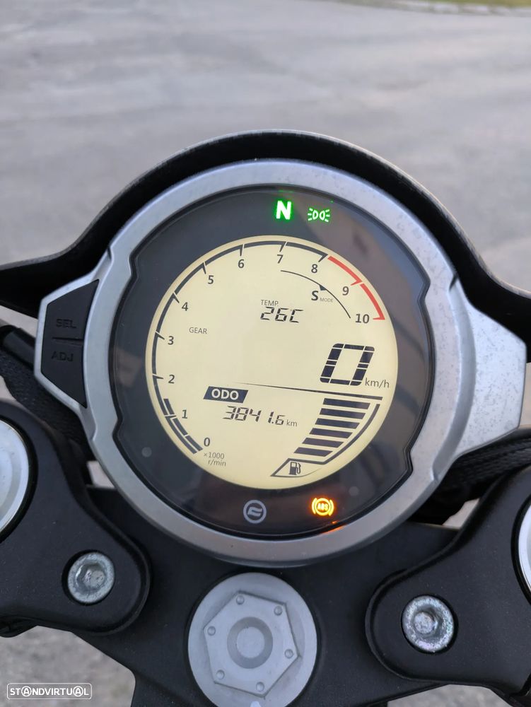 CF Moto 700CL-X Sport - 8