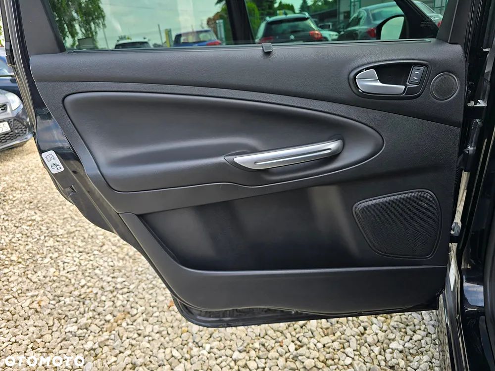 Ford S-Max 2.0 TDCi DPF Titanium - 17