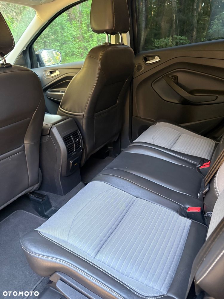 Ford Escape 2.0 EcoBoost AWD Titanium - 14