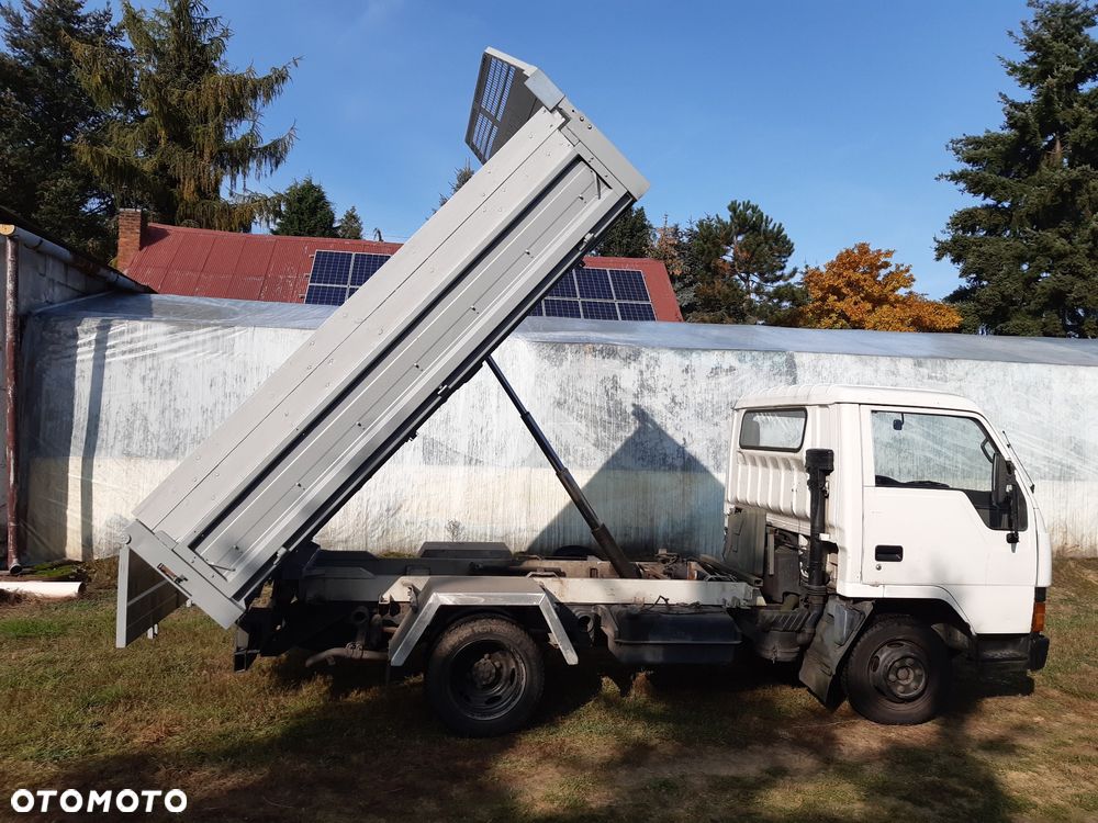 Mitsubishi Canter - 5