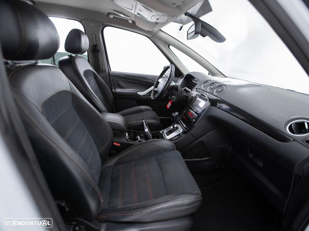 Ford S-Max - 8
