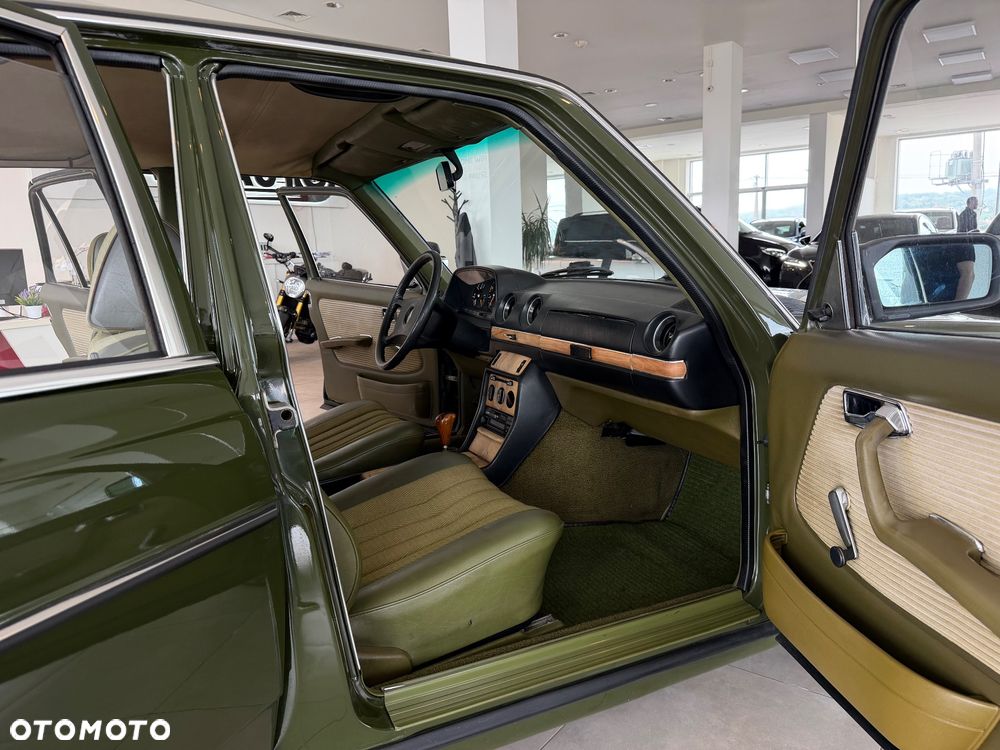 Mercedes-Benz W123 - 29