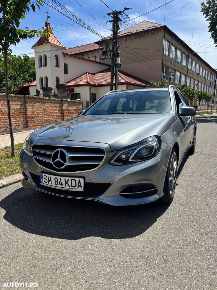 Mercedes-Benz E 220 CDI DPF BlueEFFICIENCY 7G-TRONIC - 3